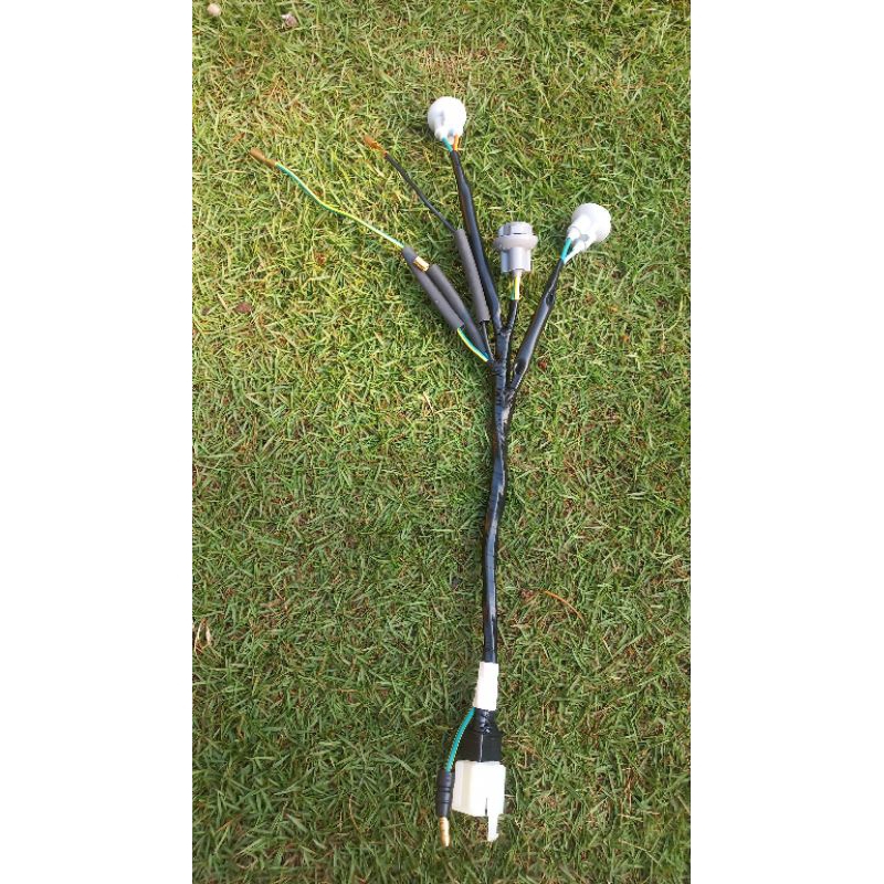 FITING LAMPU BELAKANG SUPRA X 125 FI