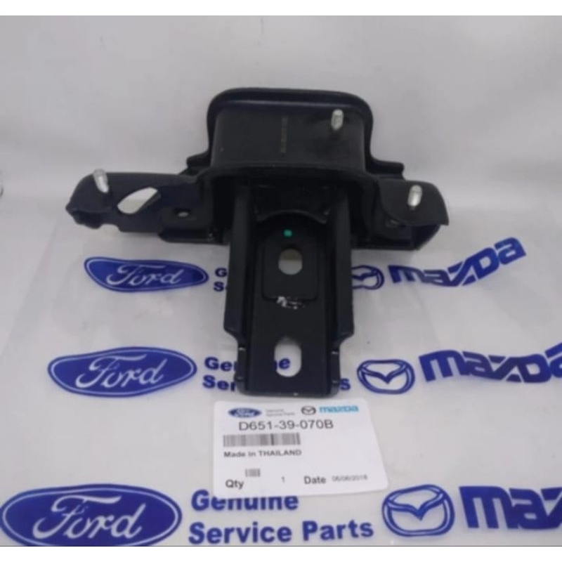 engine mounting dudukan mesin pangkon mesin kiri mazda 2 mazda-2 mazda2  lama