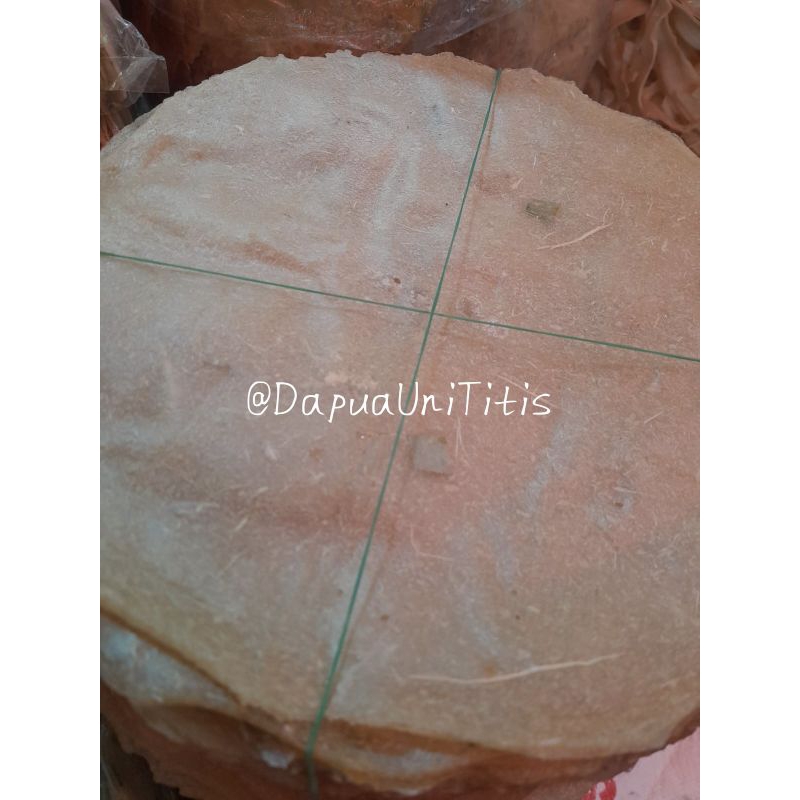 

Kerupuk Laweh Kuning kuah Sate/Opak Besar Mentah Oleh-oleh khas Jam Gadang Bukittinggi