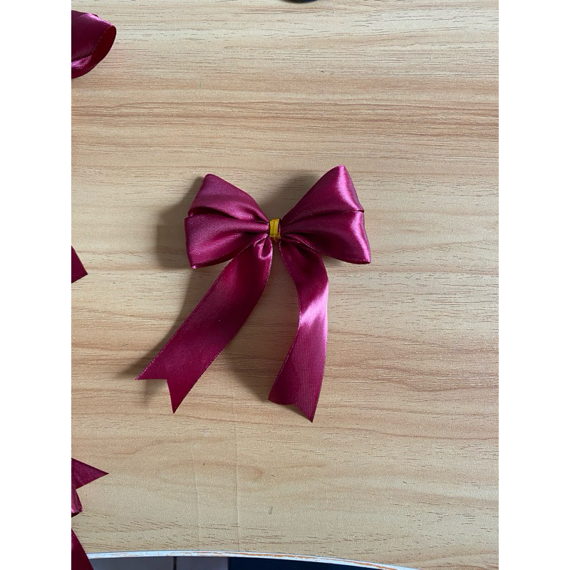 

PITA KADO JADI WARNA MERAH KEMASAN 10 pcs