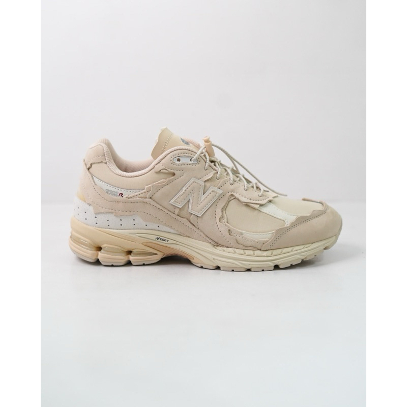 New Balance 2002R Protection Pack Sandstone