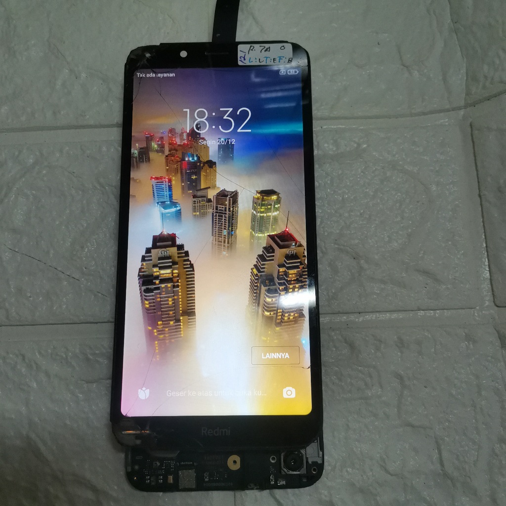 LCD  Frame Xiaomi Redmi 7A Copotan | Minus (Lihat Foto Variasi) | ABS