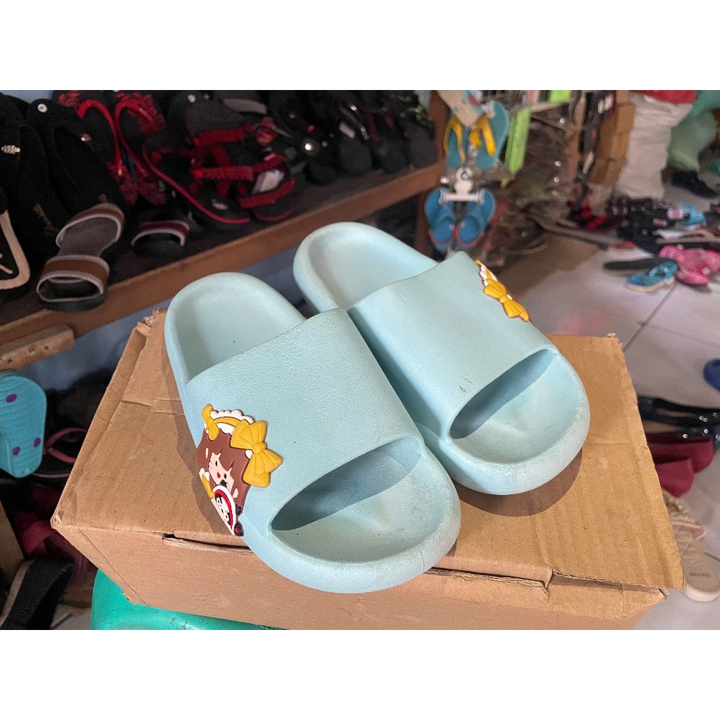 Sandal Wanita MOKAYA