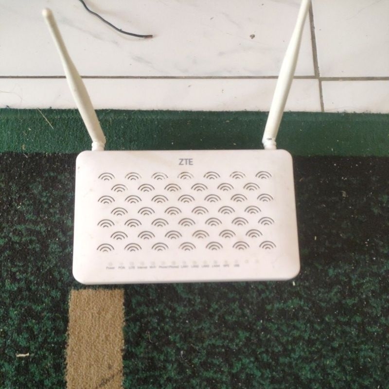 ont ZTE f609 bagus nya di access point walaupun router bekas tapi 300 Mbps keluarnya tanpa adaptor