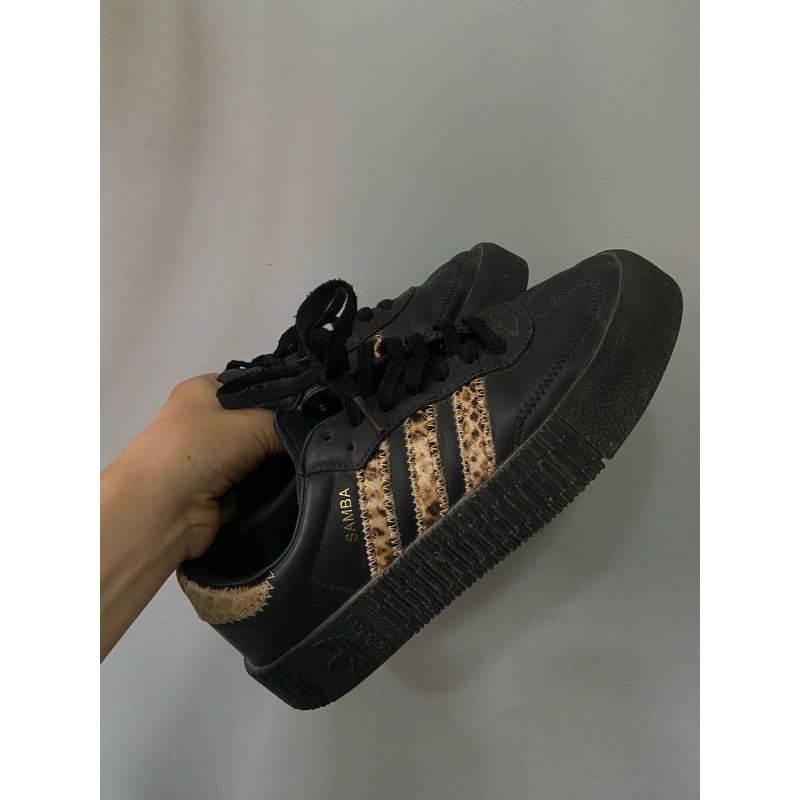 preloved adidas sambarose leopard