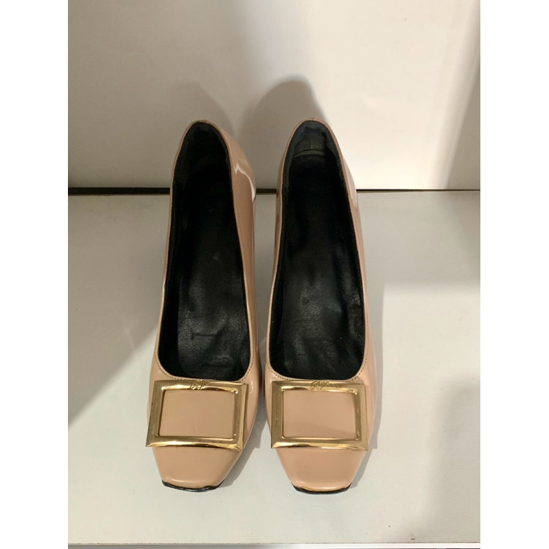 Roger Vivier Nude Heels Size 37