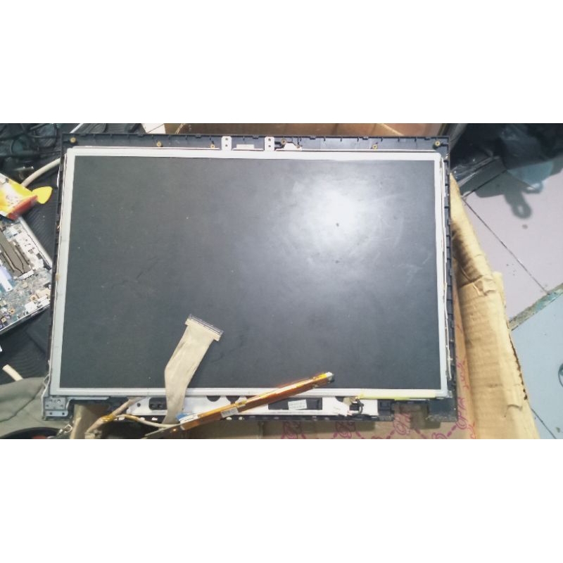 LCD laptop Dell Latitude E5400
