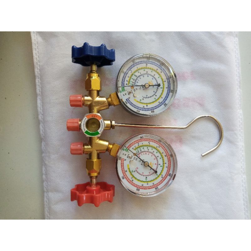 manifold ac
