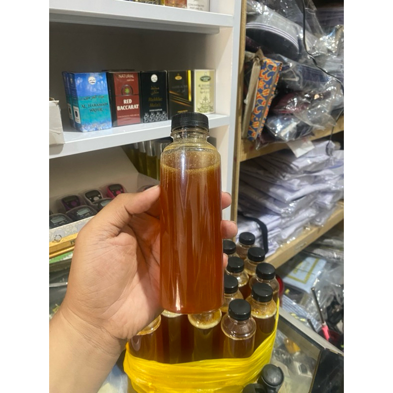 

MADU HUTAN ASLI KALIMANTAN ISI 250MILI