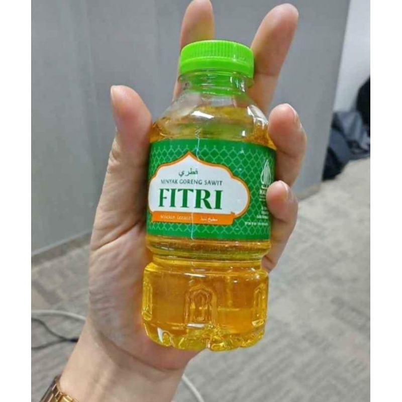 

minyak goreng Fitri 200ml 1slop isi 24pc