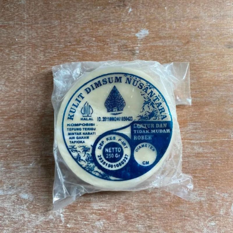 

kulit dimsum hanya warna putih saja