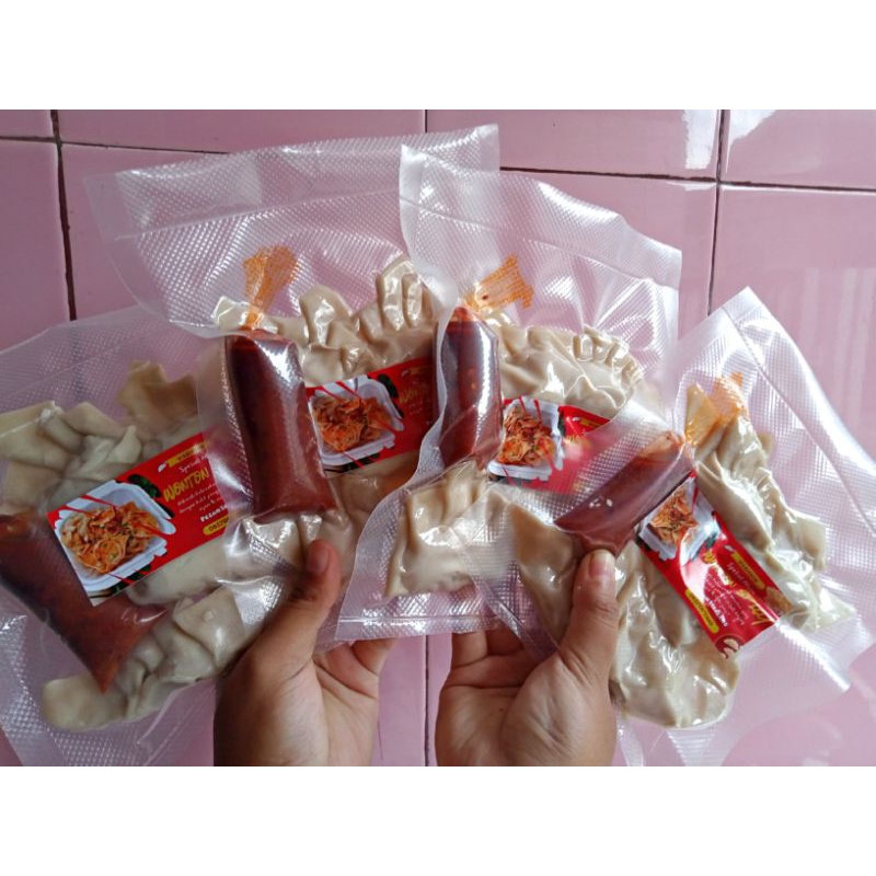 

WONTON SPICY pangsit isi full ayam