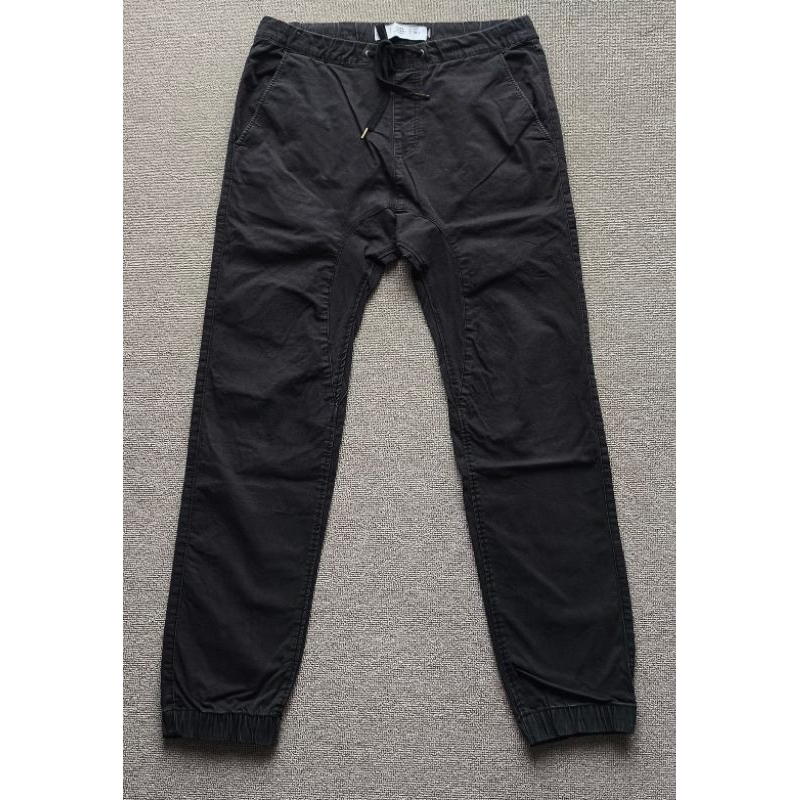 DRAKE  JOGGER by COTTON ON, BLACK CHINOS SZ 32