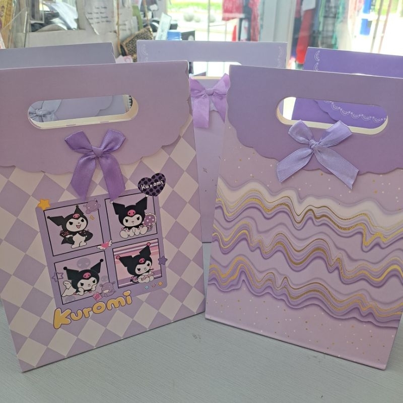 

12 PCS ( 1 LUSIN ) PAPERBAG UKURAN S ( 26,5 X 17,5 X 8 CM)