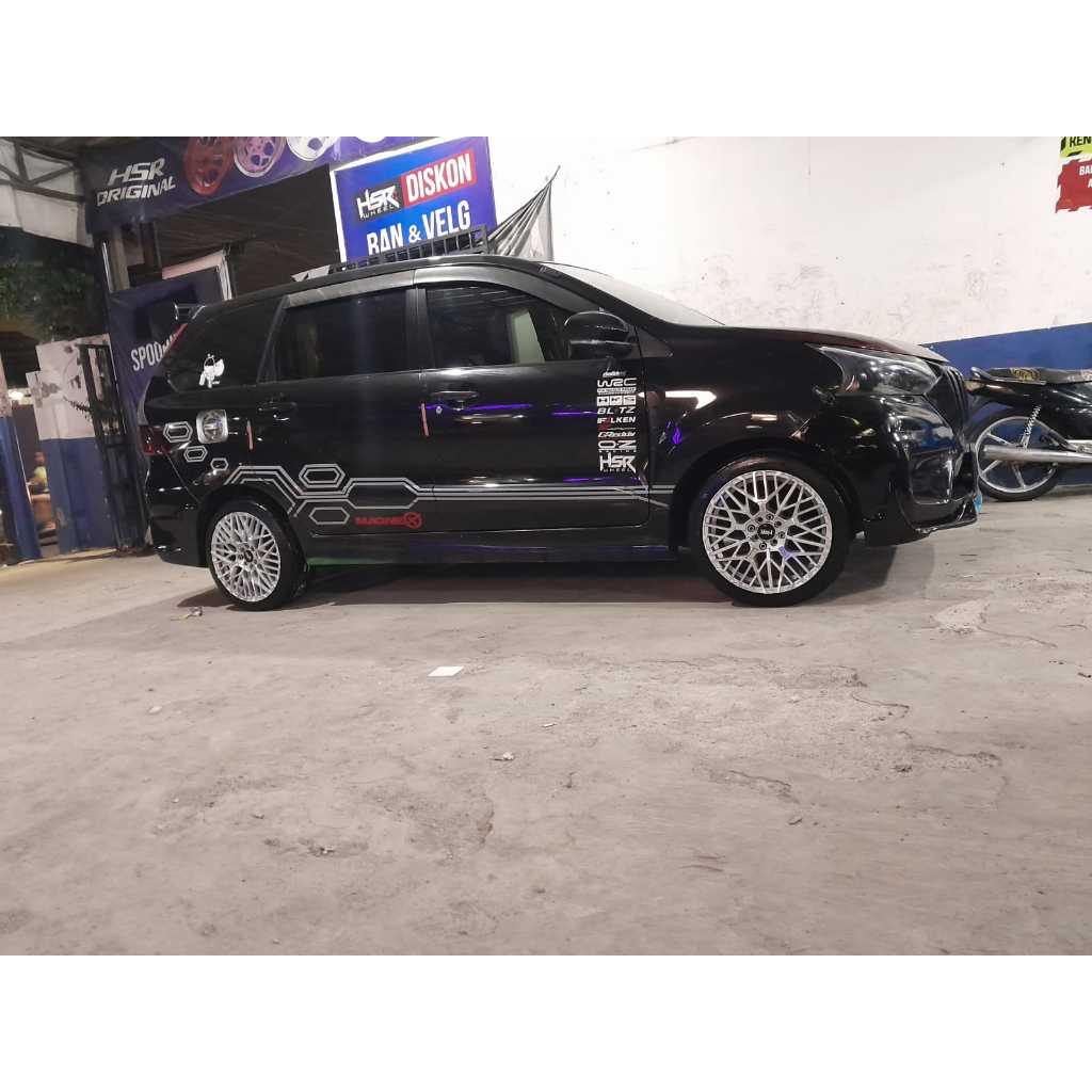 PAKET VELG PLUS BAN ACCELERA 651 SPORT 225 45 R17 UNTUK MOBIL AVANZA USE VELG HSR BENAWA RING 17