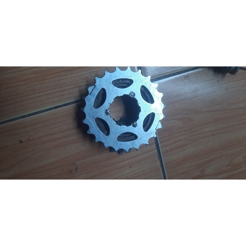 sprocket shimano 7 speed 11 -32