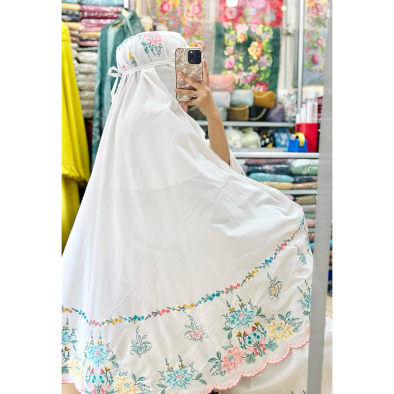 Mukena katun paris bordir strimin keliling