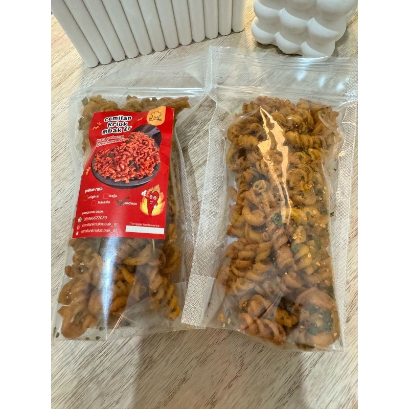 

MAKARONI spiral pedas daun jeruk | kemasan 80gr