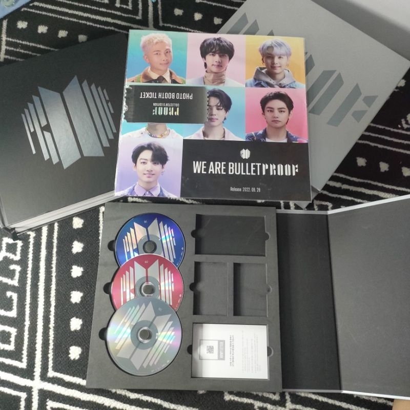 ALBUM BTS OFFICIAL (UNSEALED) kelengkapan sesuai di foto
