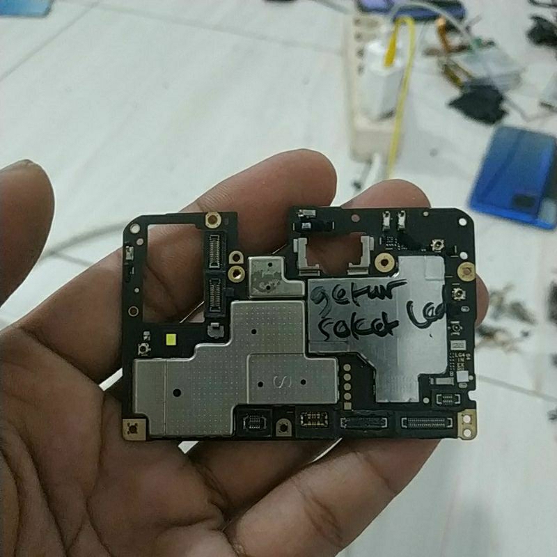 mesin Vivo v9 nyala getar tidak ada tampil,soket lcd rusak