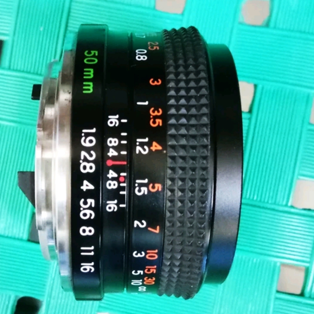 lensa fix manual Yashica 50mm f1.9