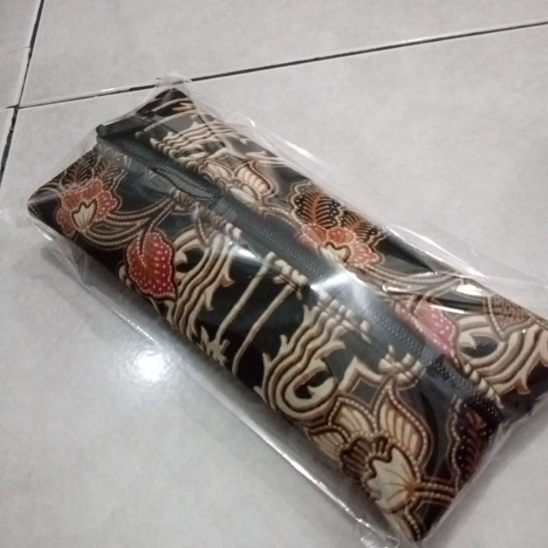 

tempat pensil motif batik