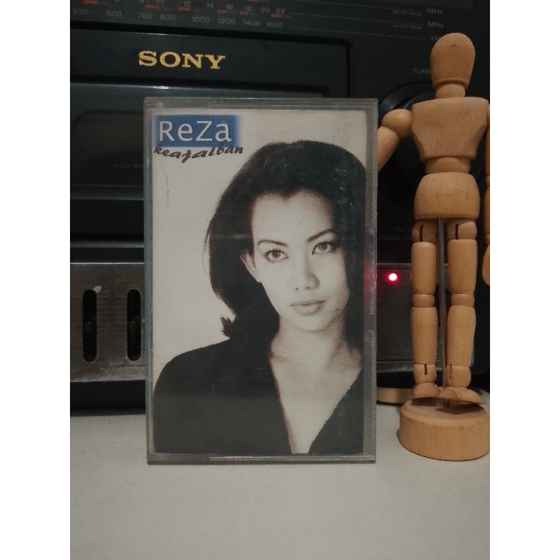 Kaset Pita Reza Artamevia Keajaiban