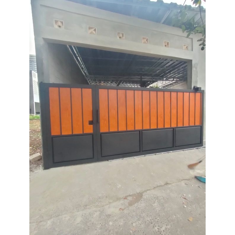 pintu pagar gerbang rumah papan grc
