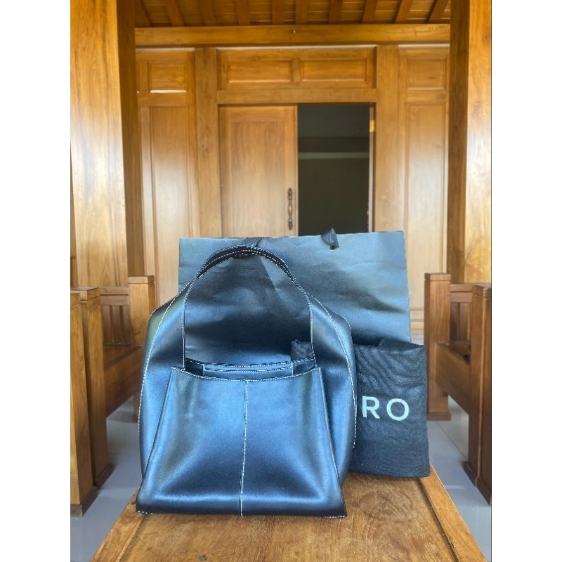 pre loved tas wanita merk pedro