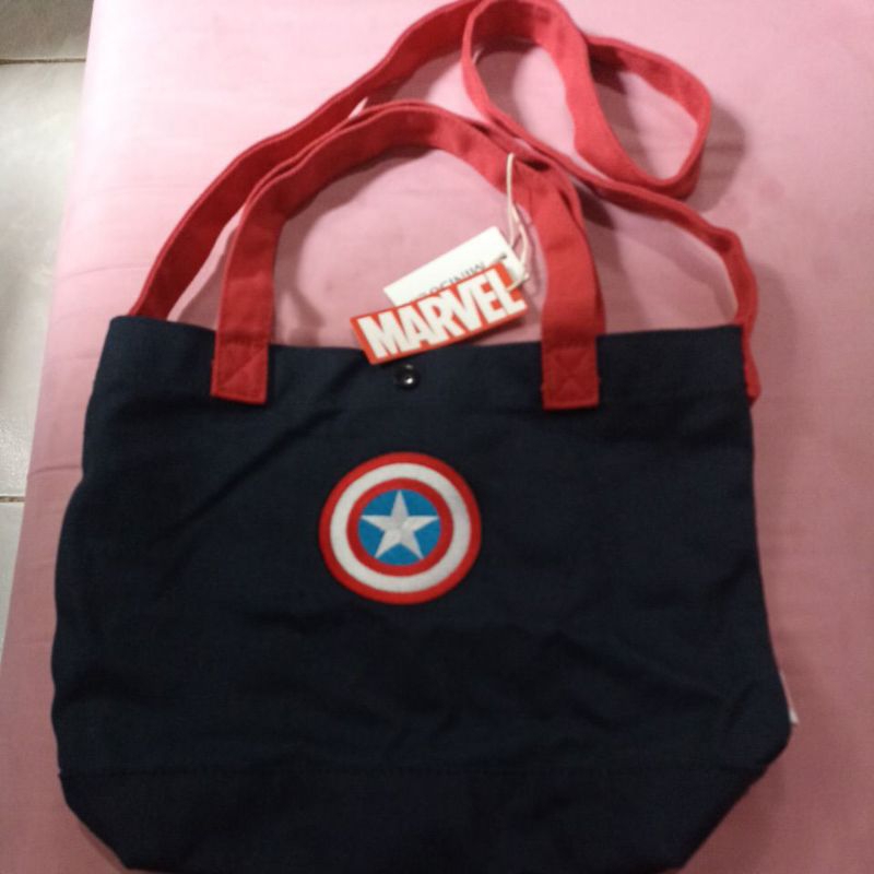Tas Captain America