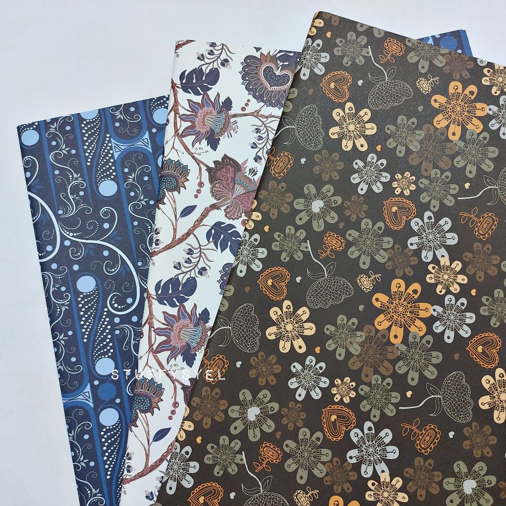 

Kertas Kado BATIK CORAK Bungkus Kado sansan wawa