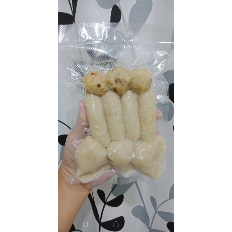 

PempekIkanTenggiriPalembang/pempekkecilisi10