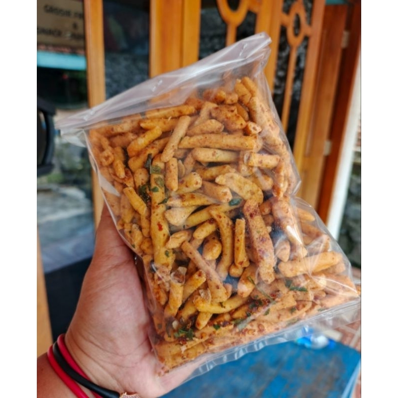 

BASRENG PEDAS DAUN JERUK 250 gram/CEMILAN PEDAS