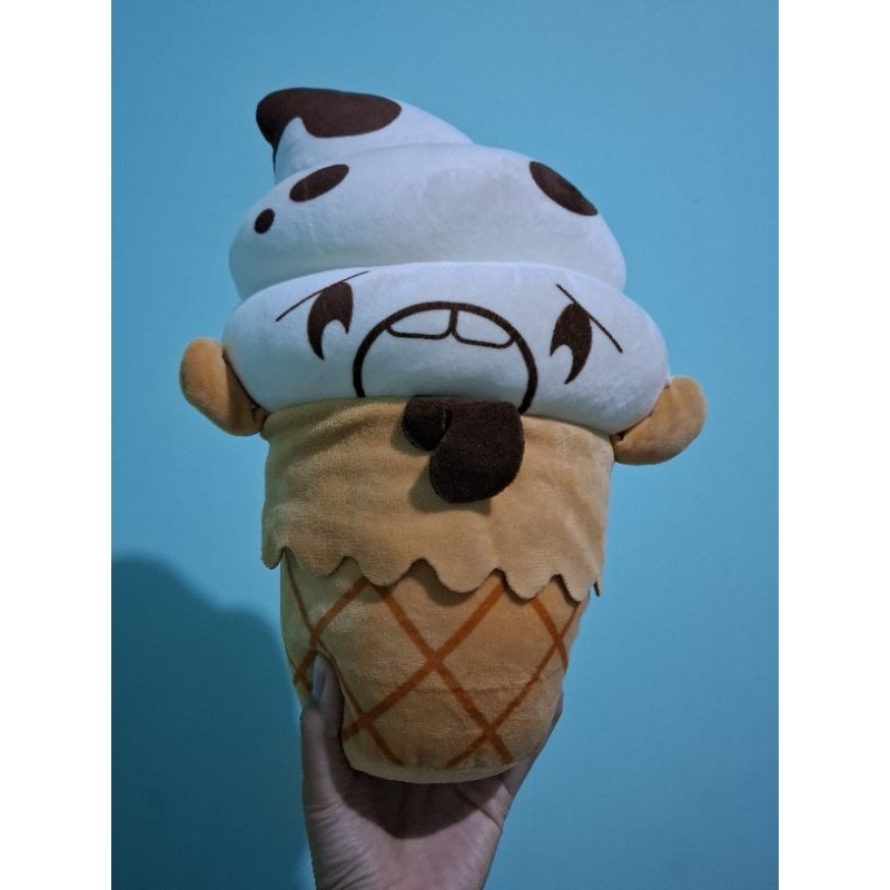 Boneka Es Krim Besar