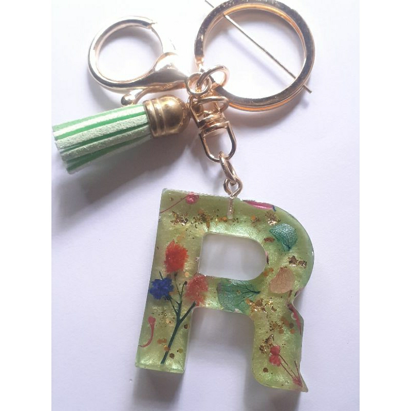 gantungan kunci lucu resin custom nama/alphabeth keychain/custom keychain/sovenir/gift/resin keychai