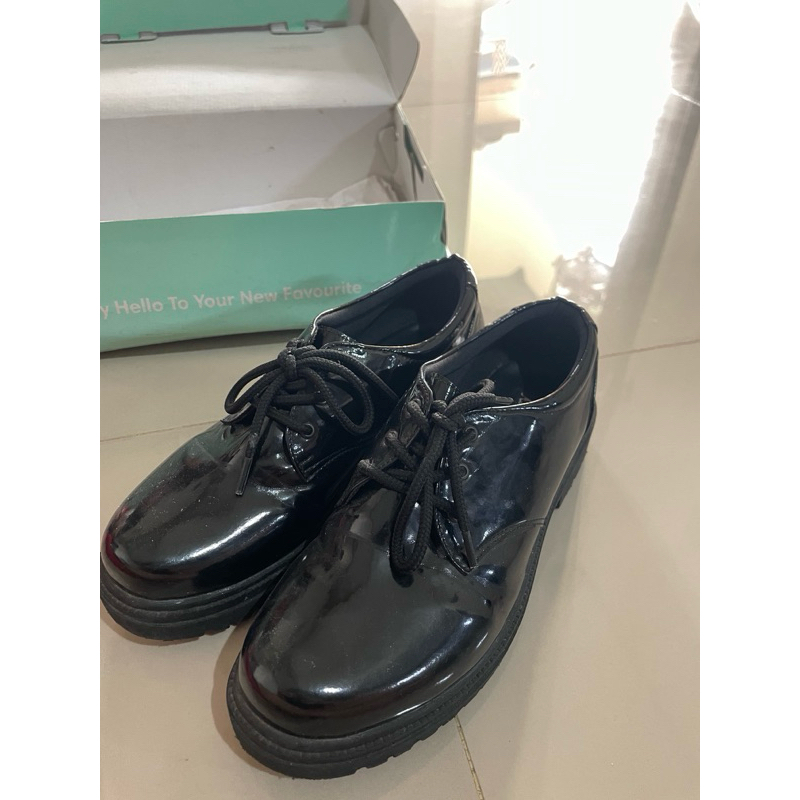 sepatu boot wanita adorable project