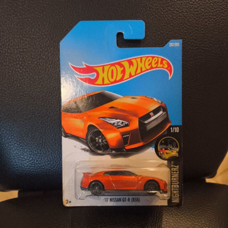 Hot Wheels 17 Nissan GTR R35 Orange Oranye Nightburnerz