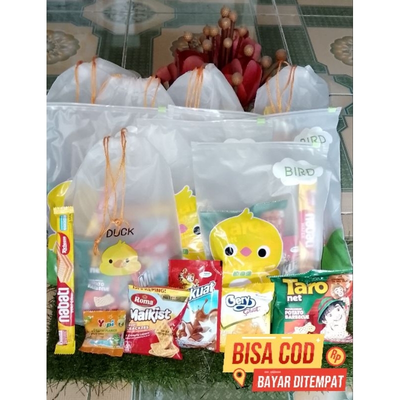 

Paket Hemat Snack Ulang Tahun Anak ( Isi 10 paket). Snack Ulang Tahun / Bingkisan Makanan