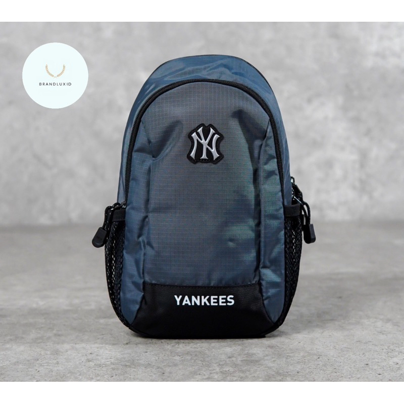 MLB NY White Big Cross Body Bag in Black & Grey
