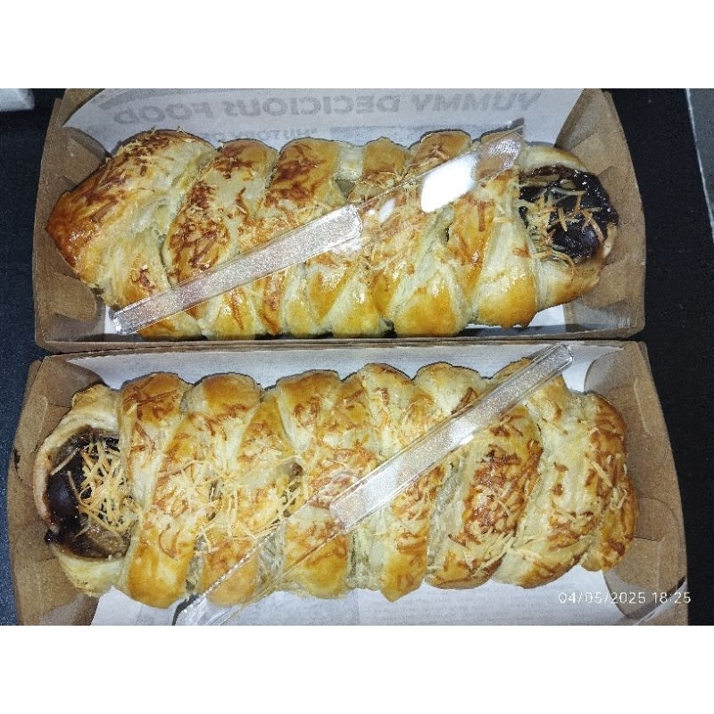 

strudel banana / puff banana