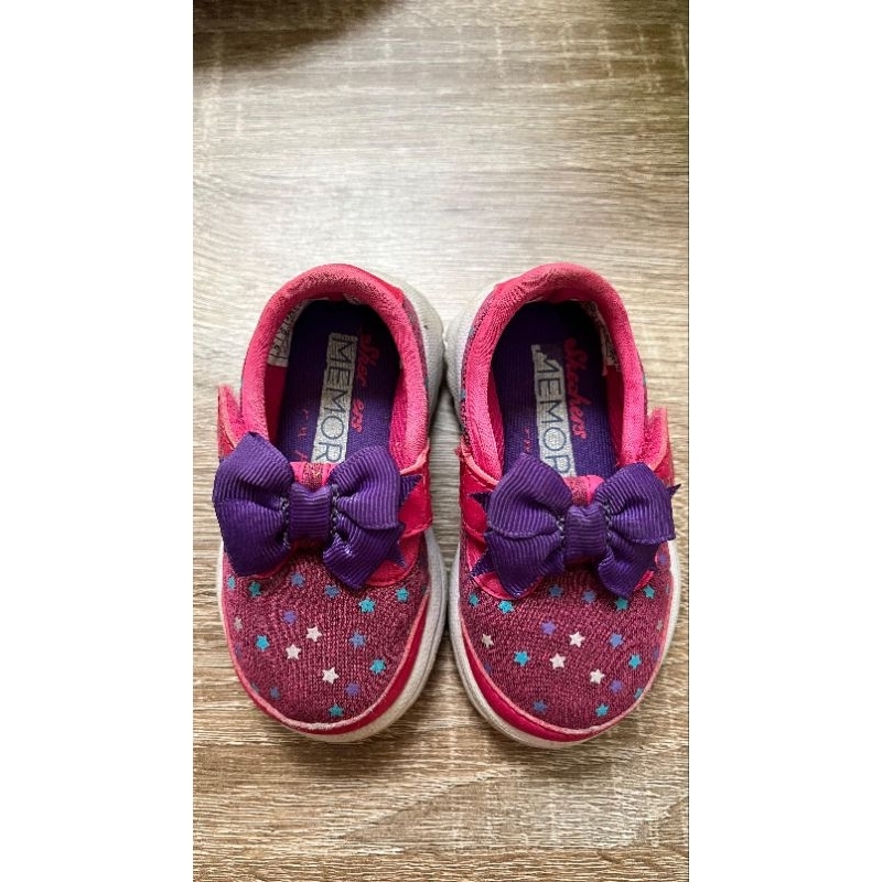 Preloved Skechers kids || Sepatu Bayi size 6-9 bulan