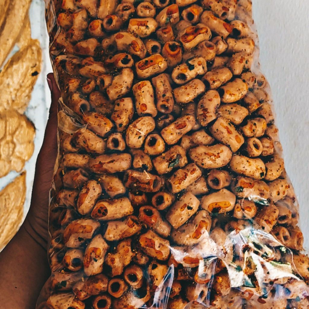 

makaroni bantet 1kg extra pedas daun jeruk