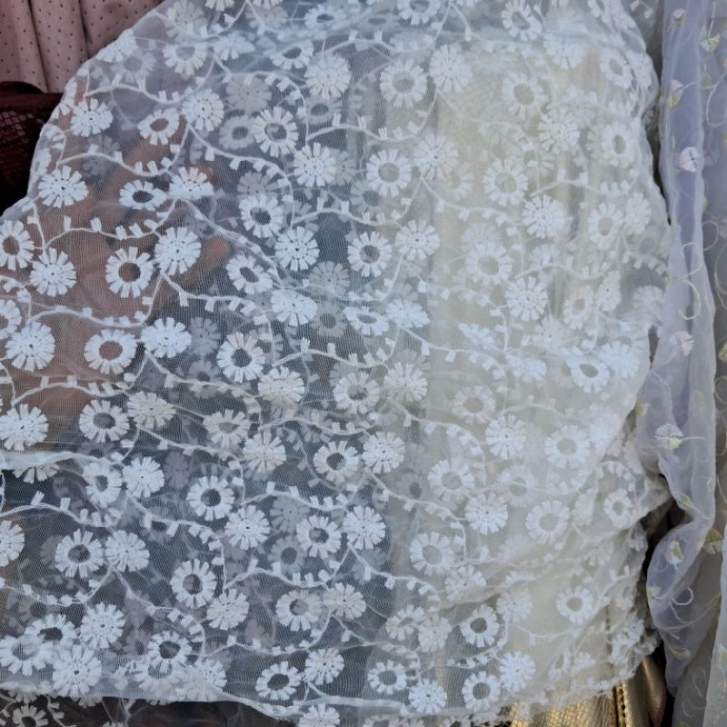 kain tile bordir | kain tile bordir motif bunga | kain tile bahan kebaya premium harga 0.5m