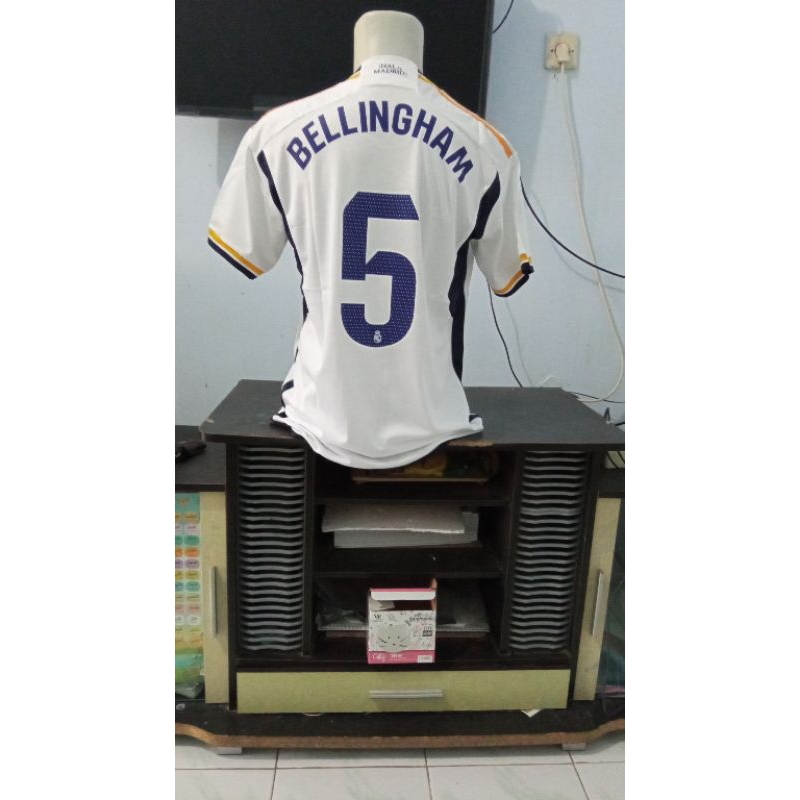 Jersey Bola Madrid Home 2023/2024 size L JUDE Bellingham 5