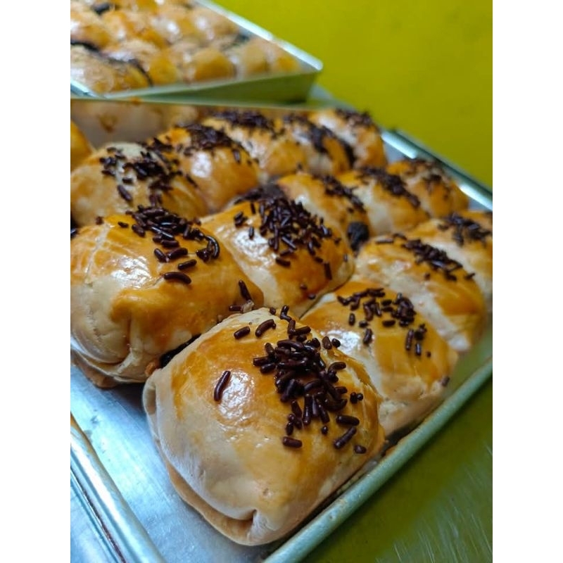 

BOLEN PISANG KEJU COKLAT