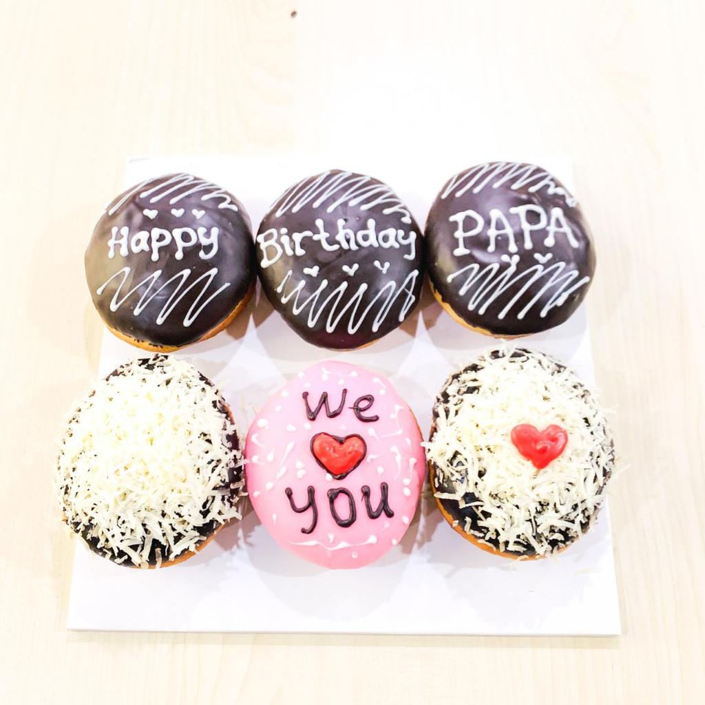 

Donat/Donat Ulang Tahun/Donat Birthday Cake