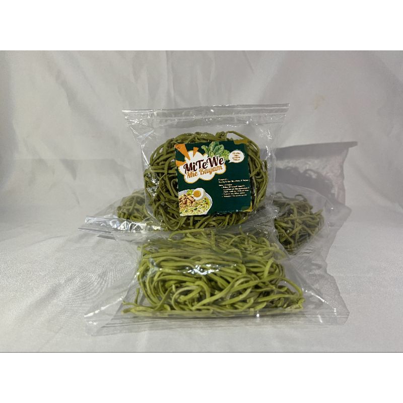 

Mie Hijau Bayam