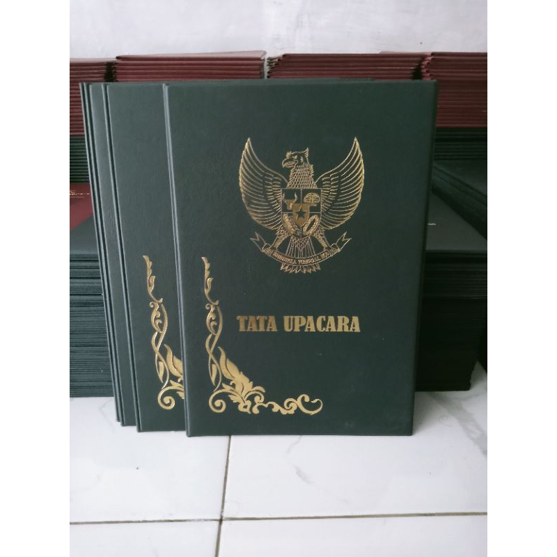 

Sampul Upacara || Map Upacara. 1 Set ( Isi 5pcs) Biru Dongker