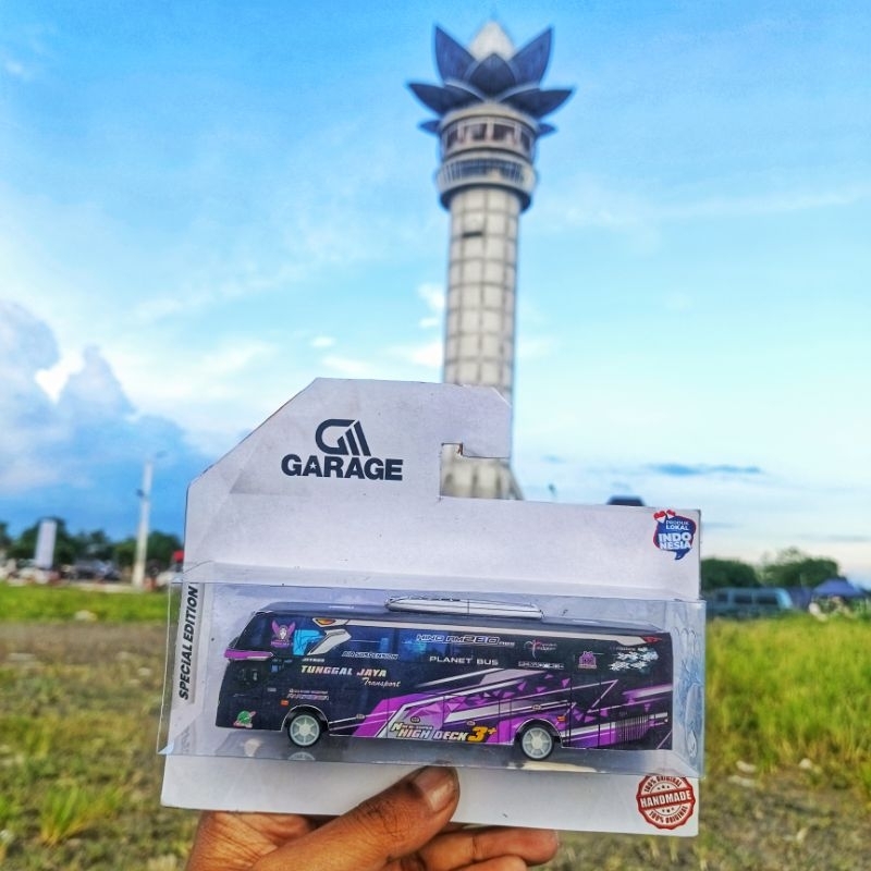 Miniatur Bis / Mainan anak bus basuri Jet Bus 3