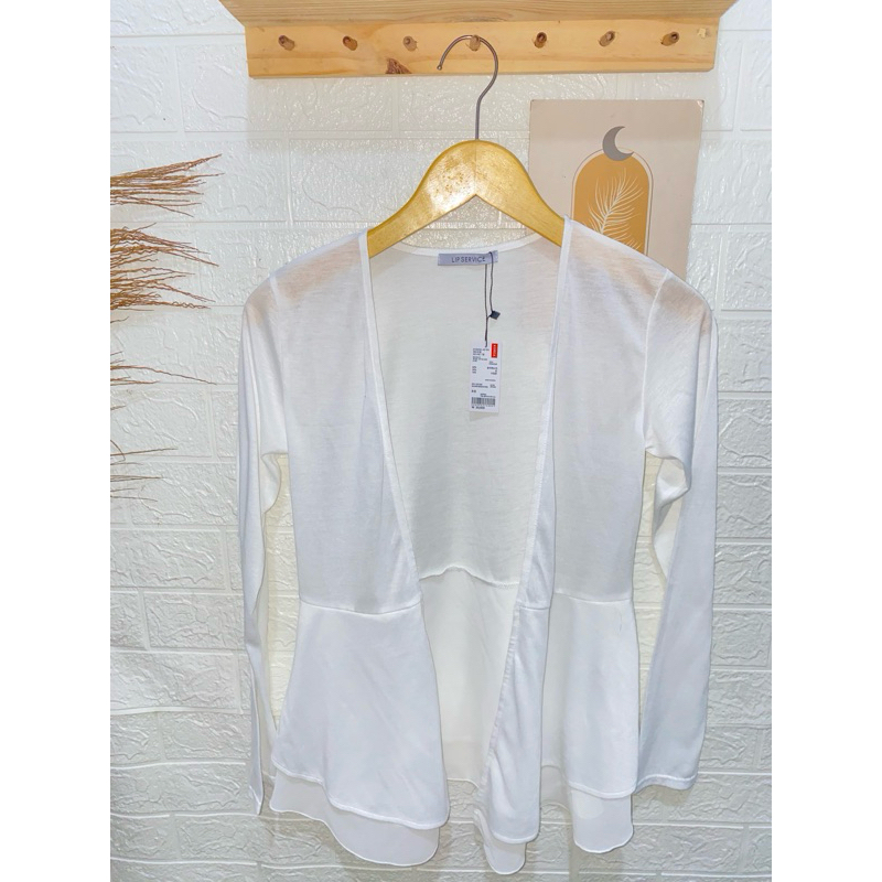 Outer Brand Lip Service